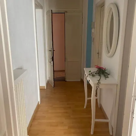 Alexa House Front شقة مانديلو ديل لاريو