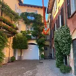 Alexa House Front * Mandello del Lario